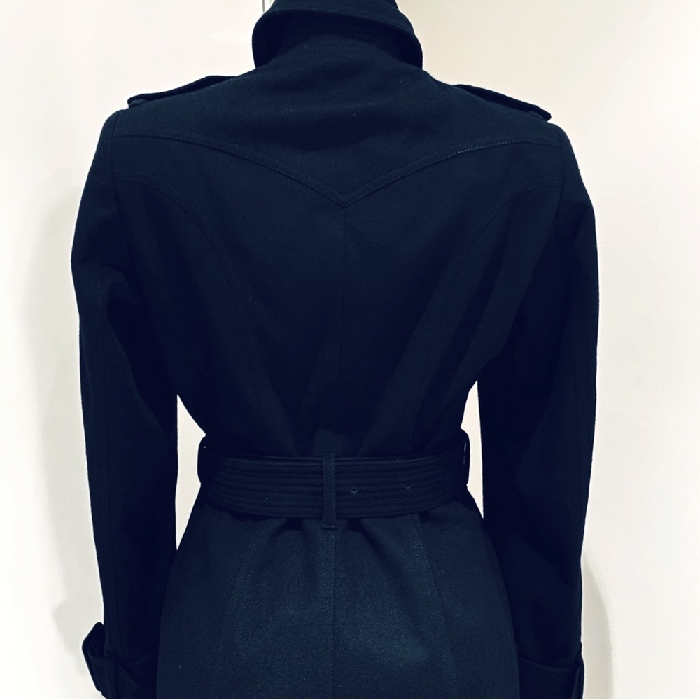 BURBERRY LONDON LITTLETON WOOL RUFFLE HEM COAT. - Picture 9 of 13